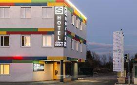 sHome Hotels Smart Business Hotel