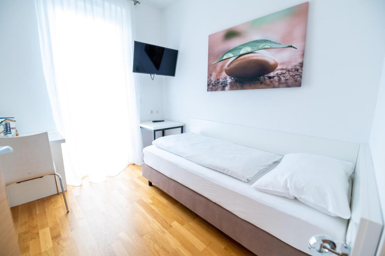 Shome Hotel Graz I Self Check-In I Free Parking Екстериор снимка