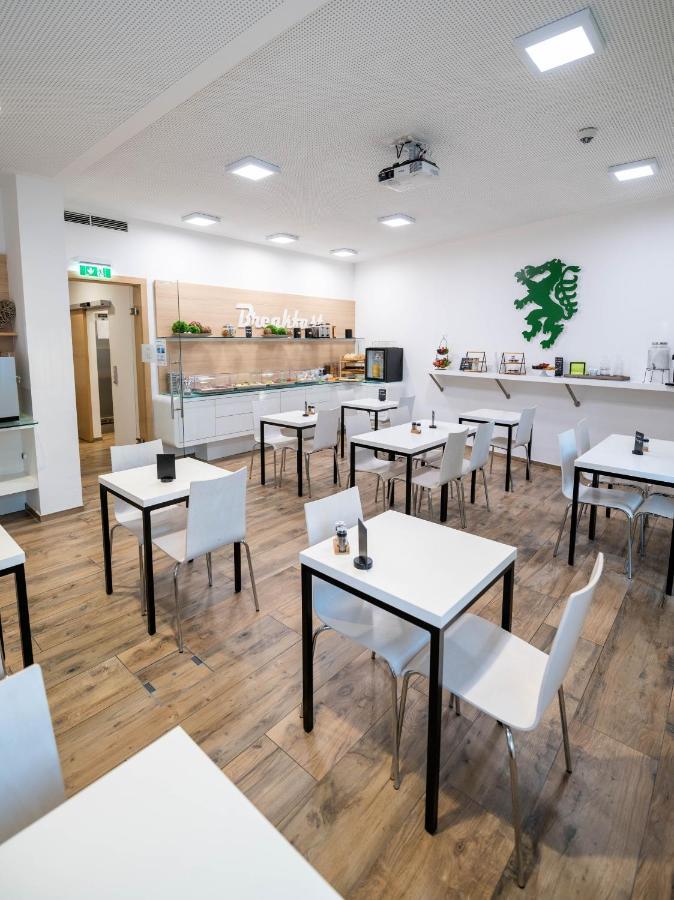 Shome Hotel Graz I Self Check-In I Free Parking Екстериор снимка